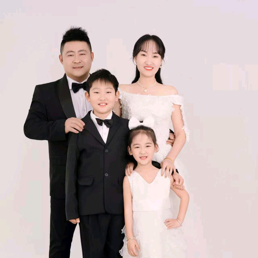 奋斗在路上的小青年