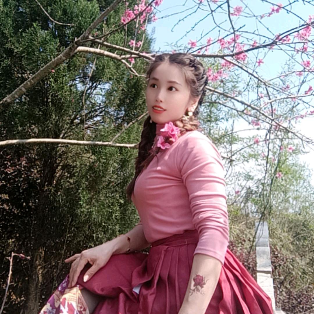 唇若红莲