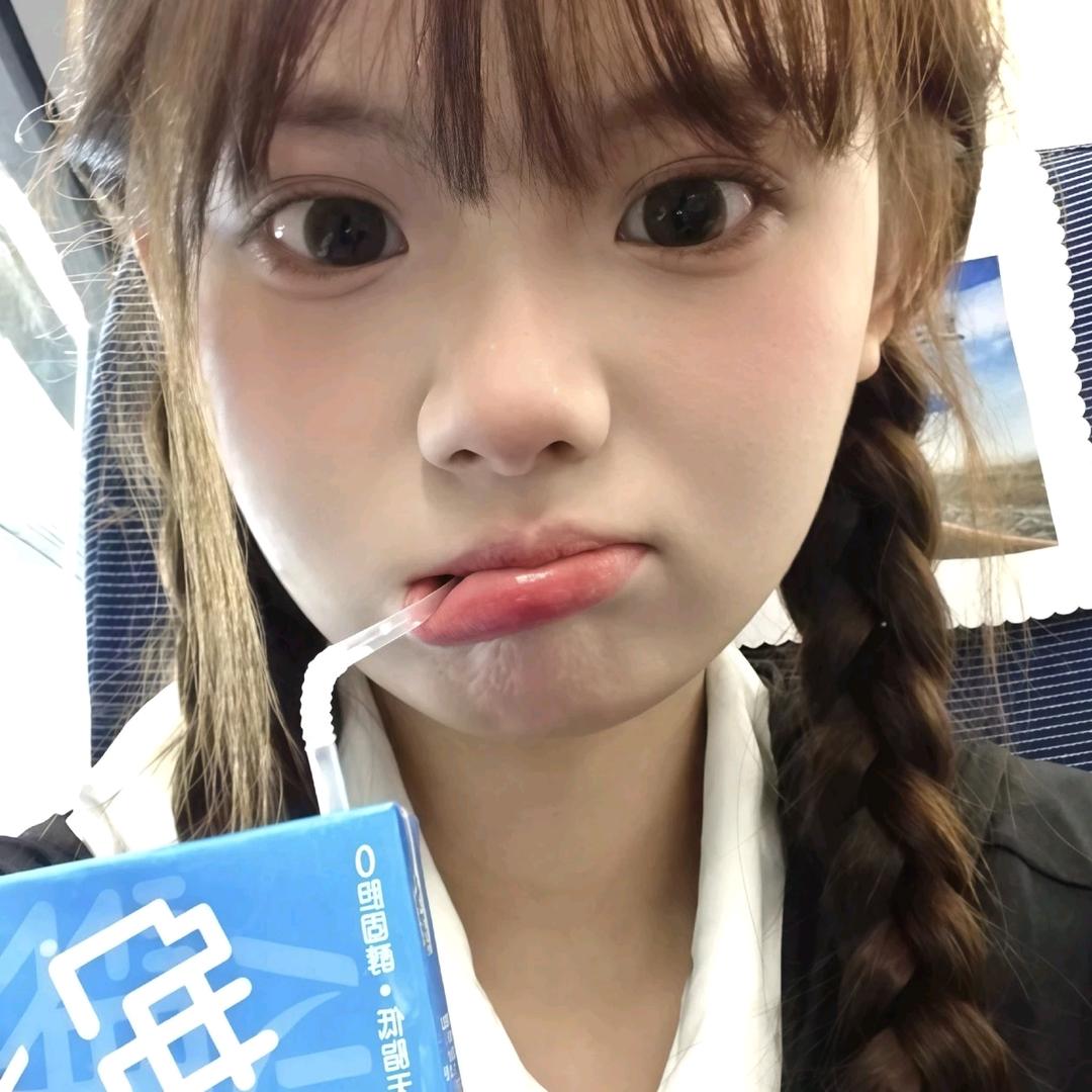 🐰🐰菠萝包崽崽