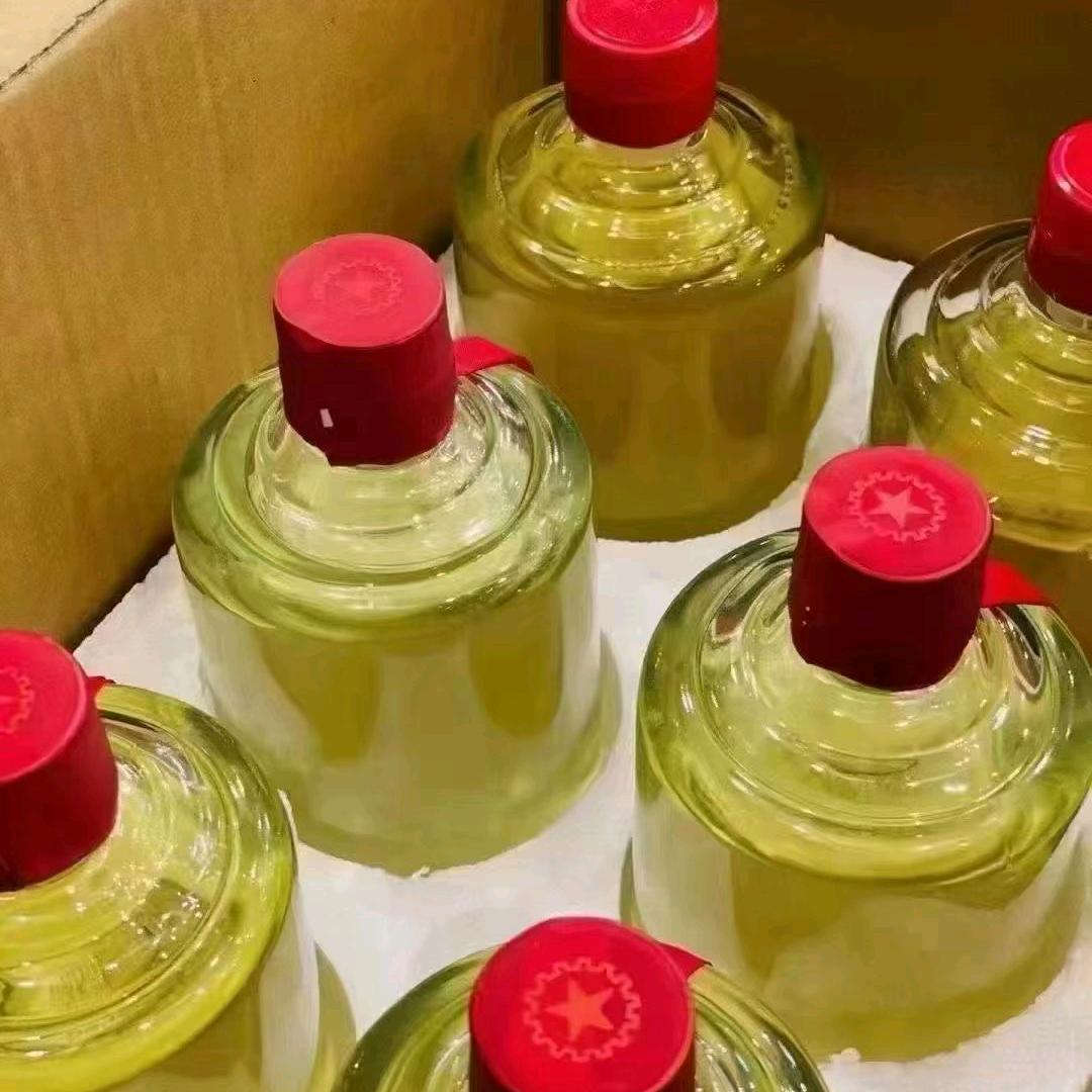 酱酒小姐姐