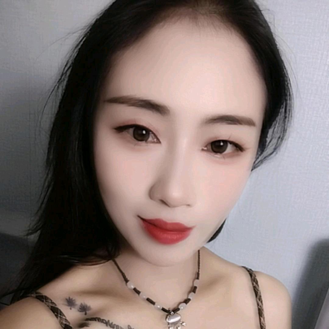 ღ᭄💋晶晶এ⁵²º᭄