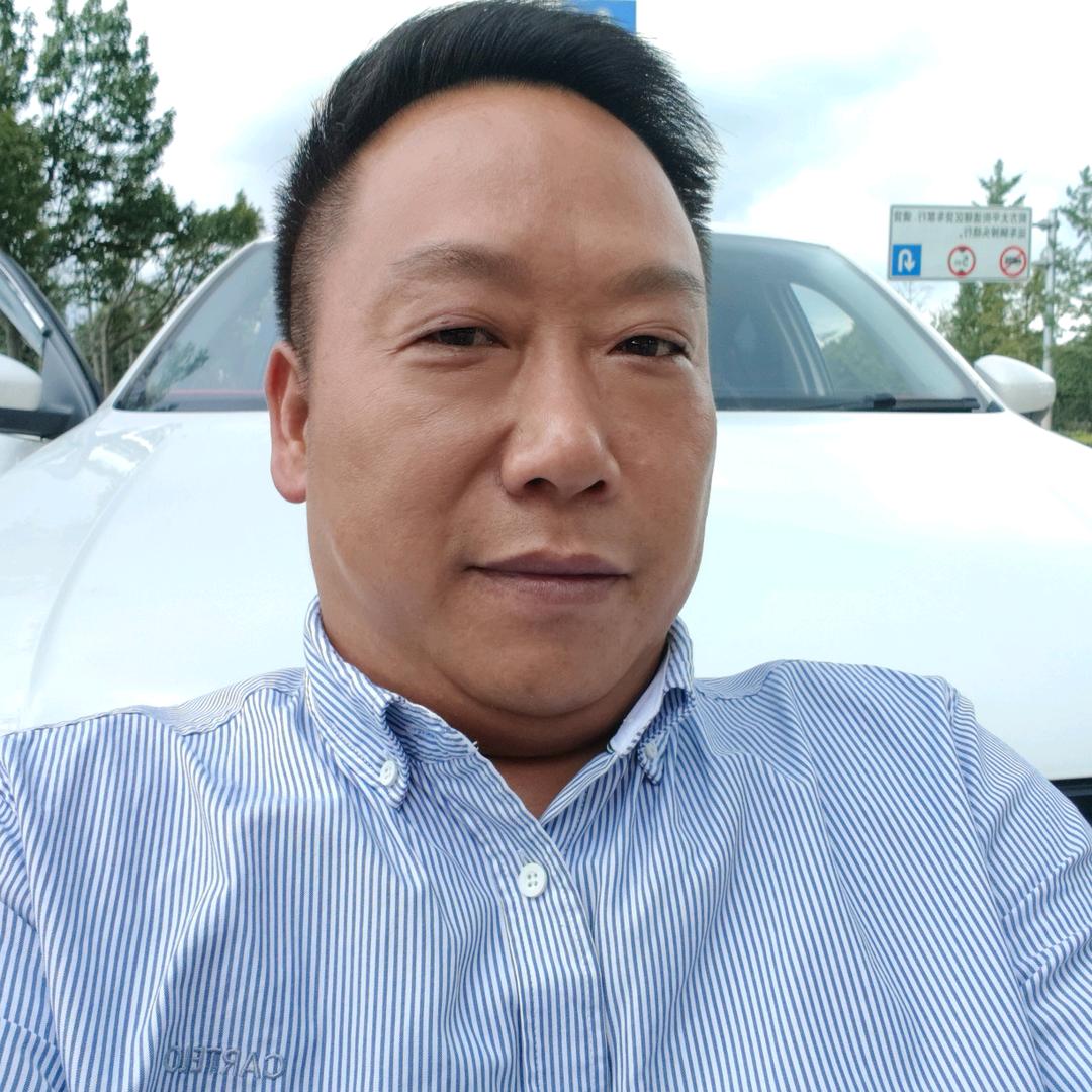 昆明二手车罗师