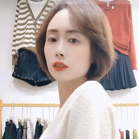筠婉秀服饰