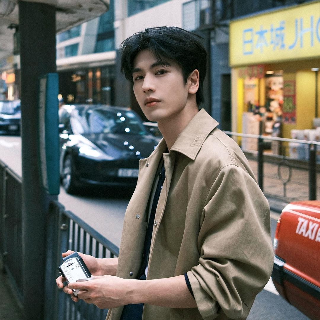 凌赫不翻我牌0h