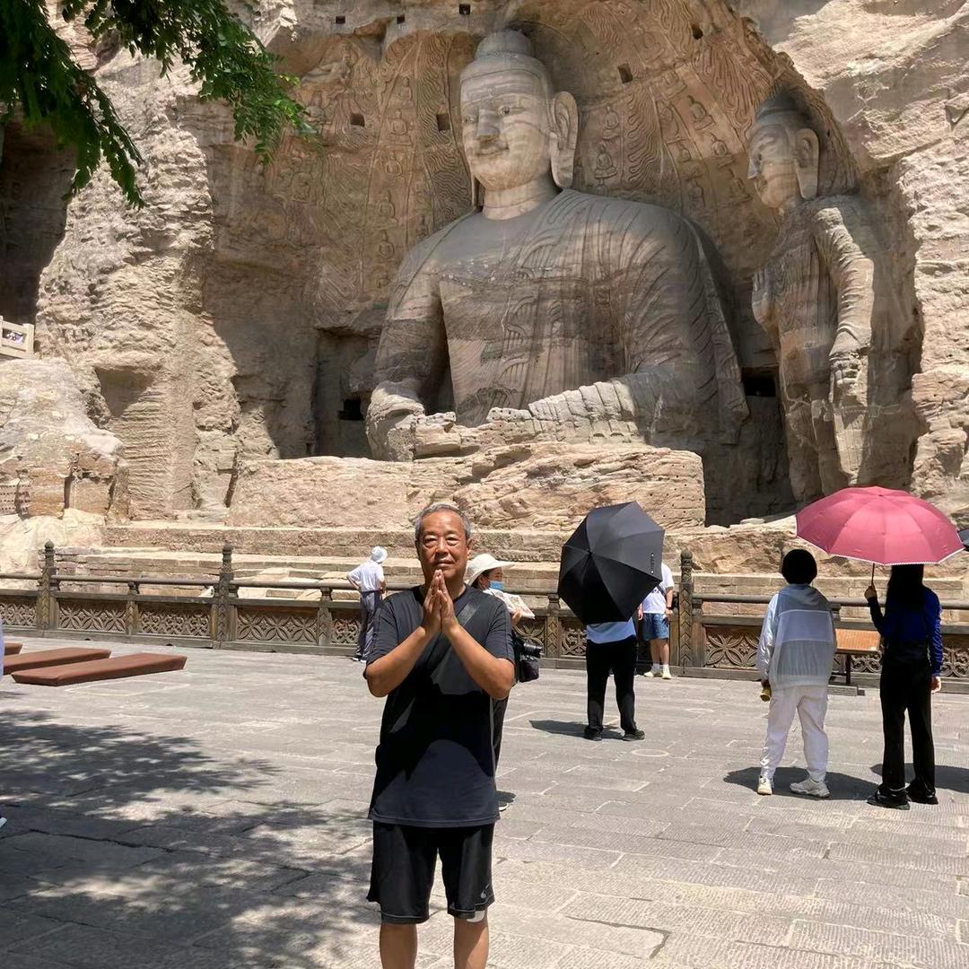 爱打篮球的济南小老头