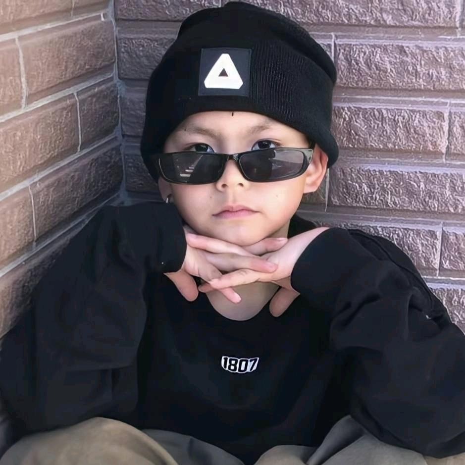 牛爷爷cos性感猫娘勾引隔壁人妻壮壮妈