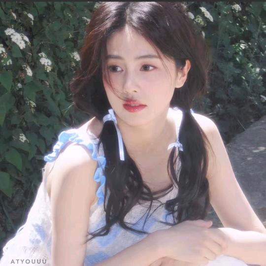 水色的鹿🦌☺头像