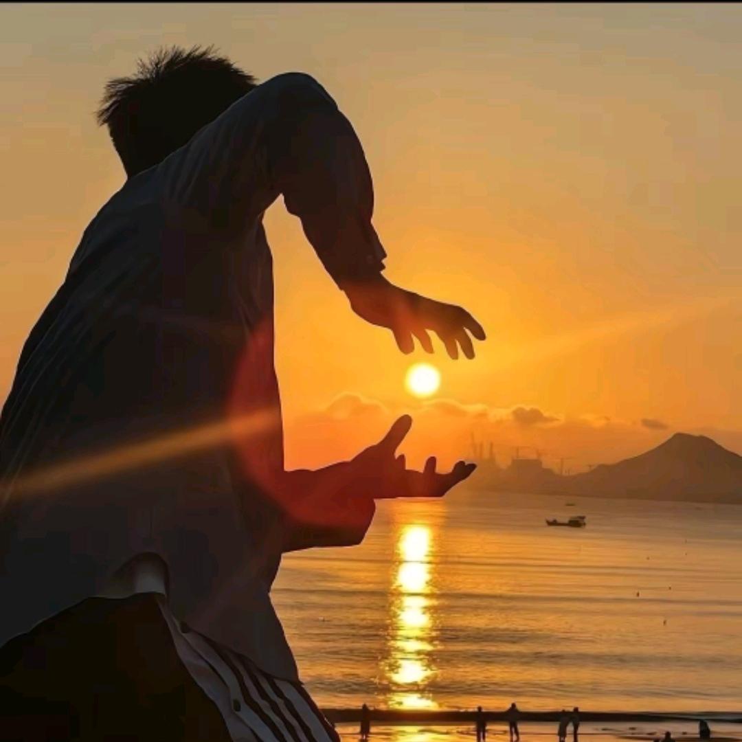 沙滩上的你