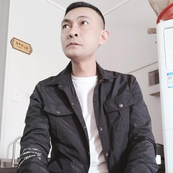 神泉镇。老江卤肉饭。大鼎饭，收学徒