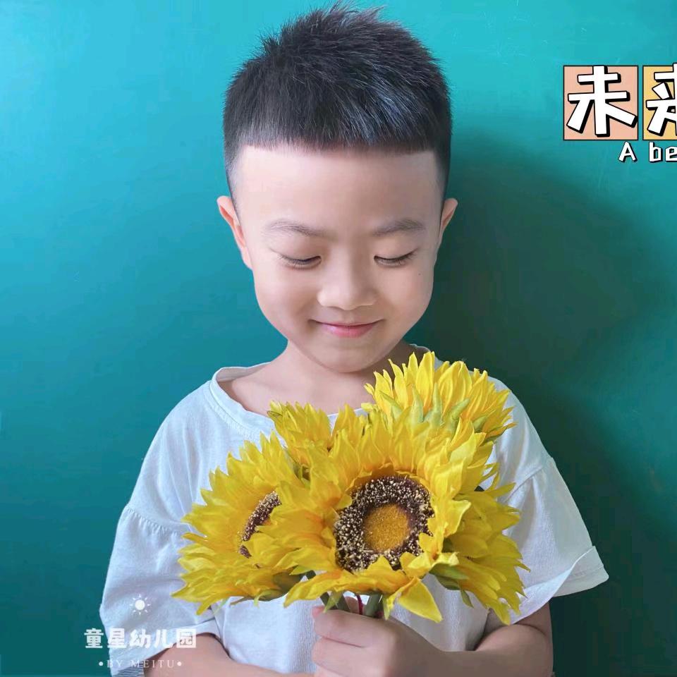 小田摆摊记   （东北烤冷面 热狗🌭）