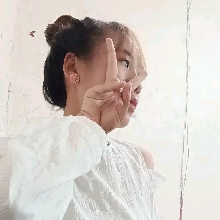周妹儿💘