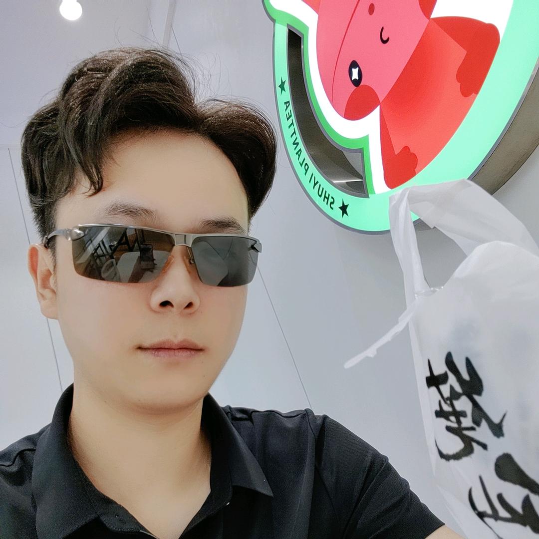 无聊的阿俊☀