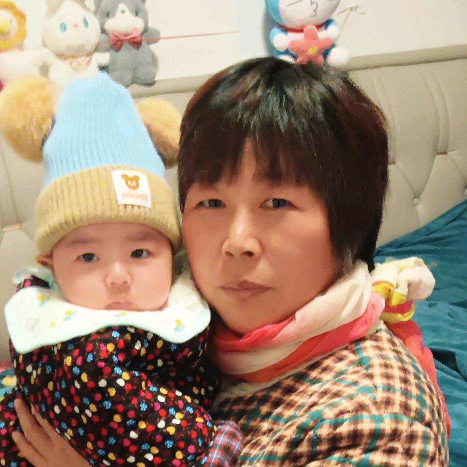 李百万。接，墙砖地砖团队。