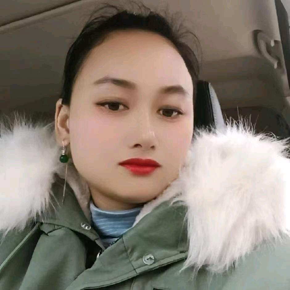 晓芳，在农村