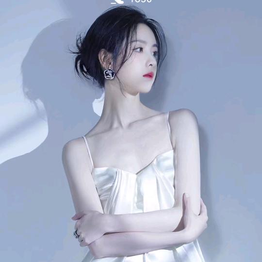秦空万李