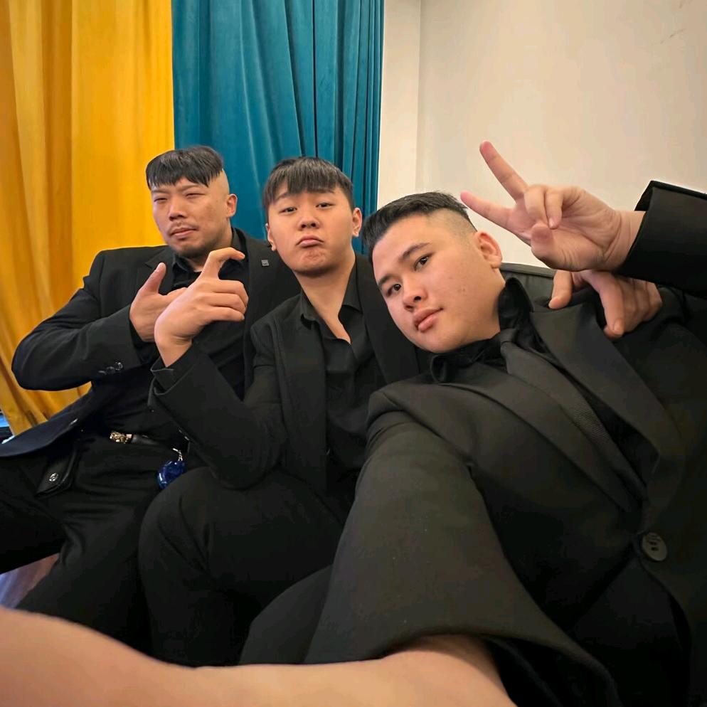 瓷儿.