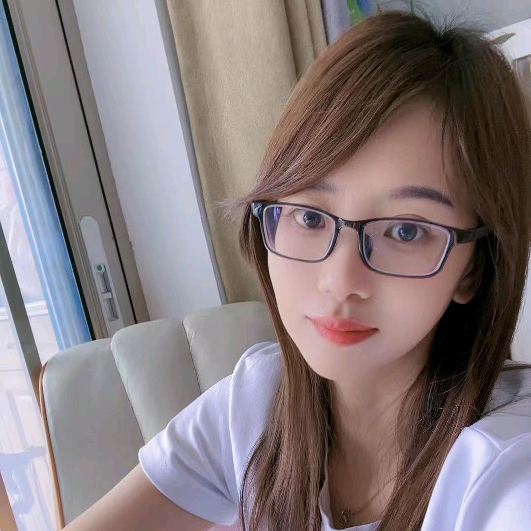 秀秀🎤（开播号在主页）
