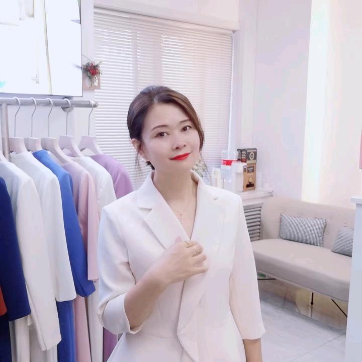 在沈阳做服装实体店的虹姐～