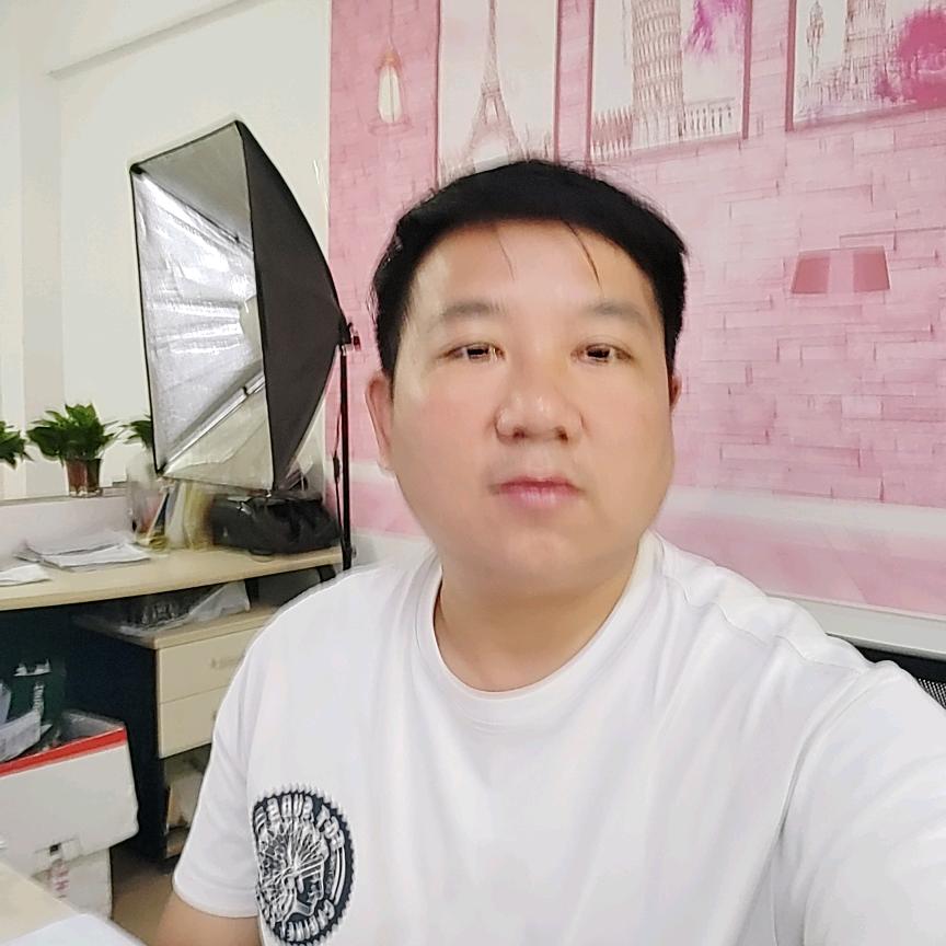 句大嫂食品创始人：谢洁伟