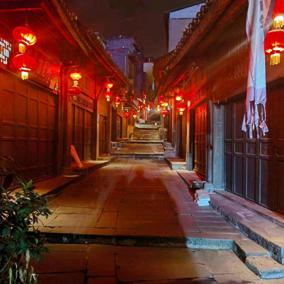 微哥（关注必回）