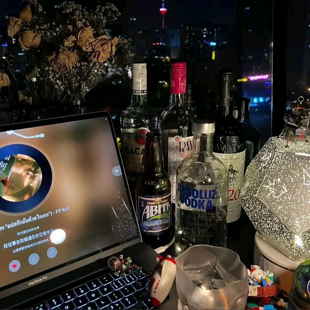 一杯纯美式