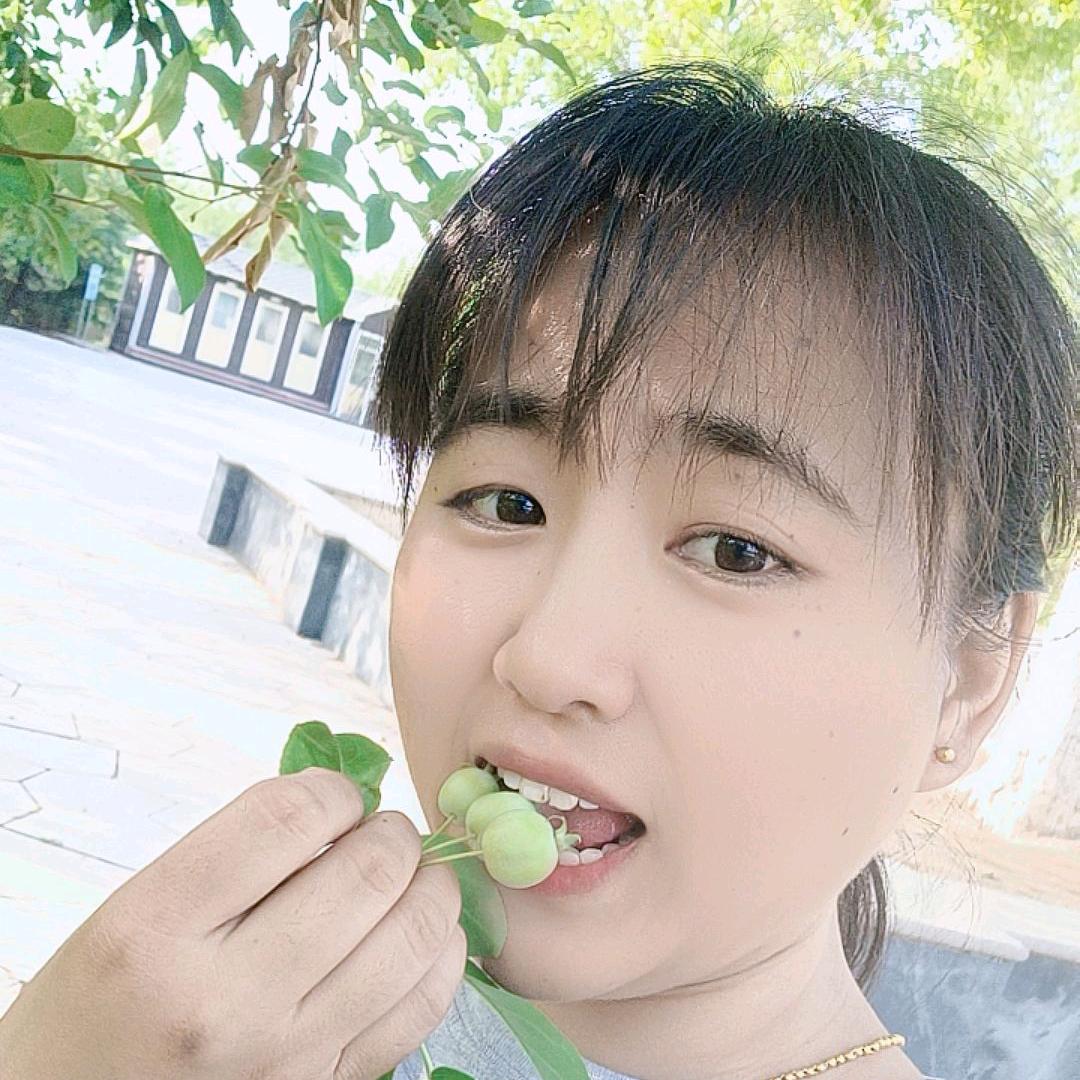 憨妞