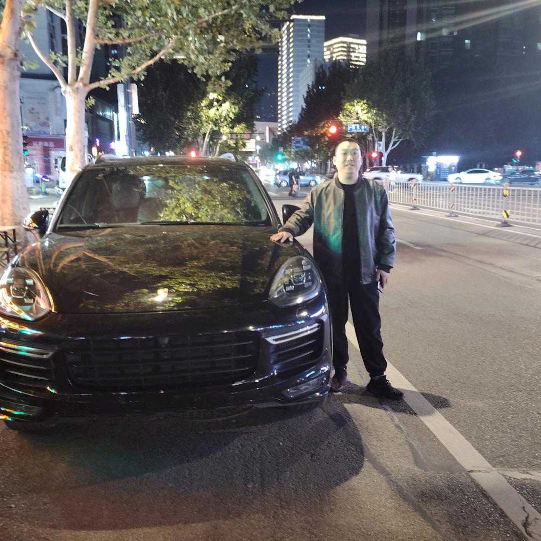 济南老梁，专注餐饮二十年。