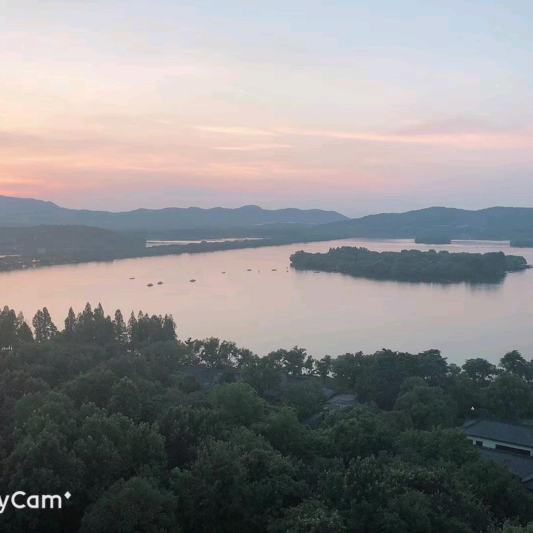 一颗圆润～小🍊呀