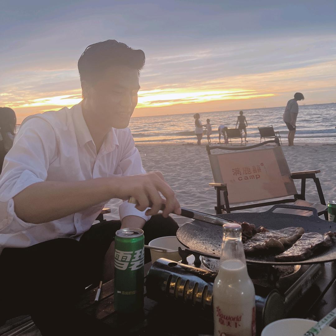 不会弹琴的詩人