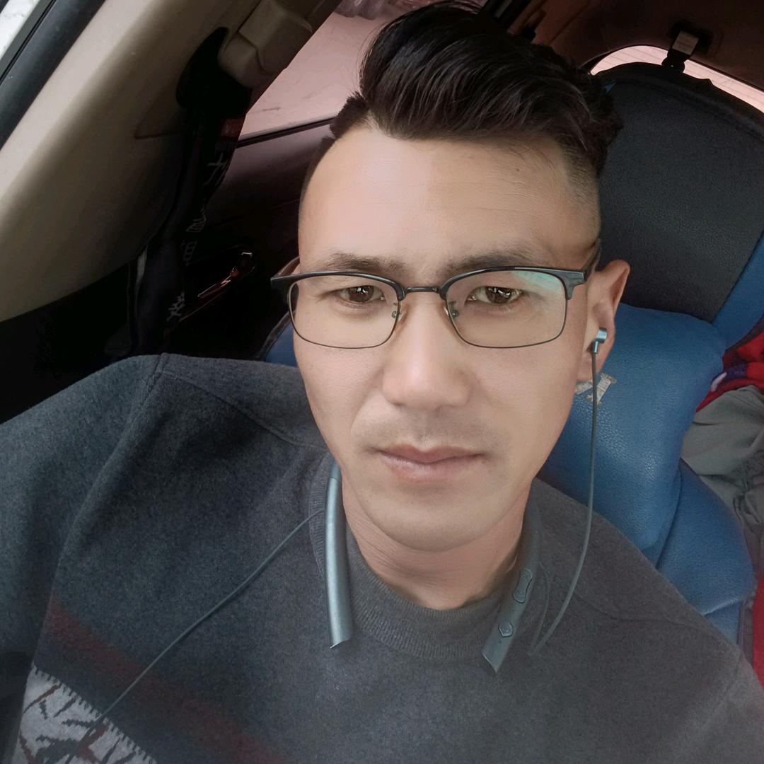 千秋街大伟哥:钢结构安装兼民间乐队一条龙
