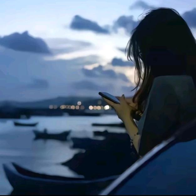 小小爱吃鱼