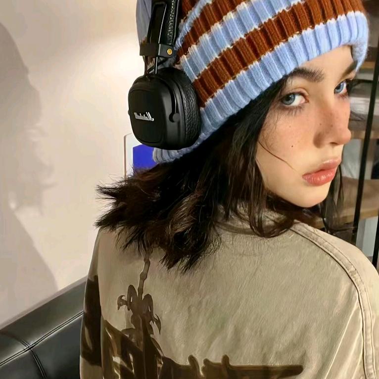 发呆的小绵羊^0^