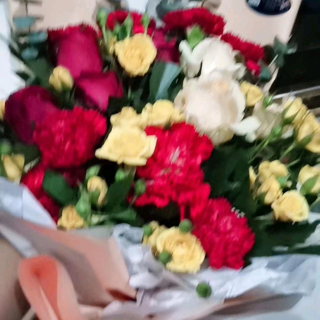 @小酒窝💫