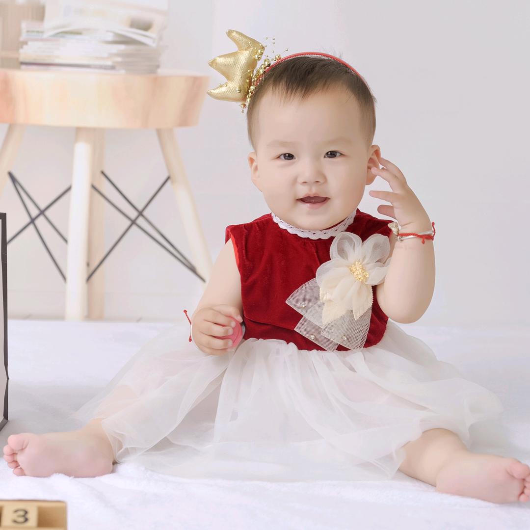 月亮绕着太阳走