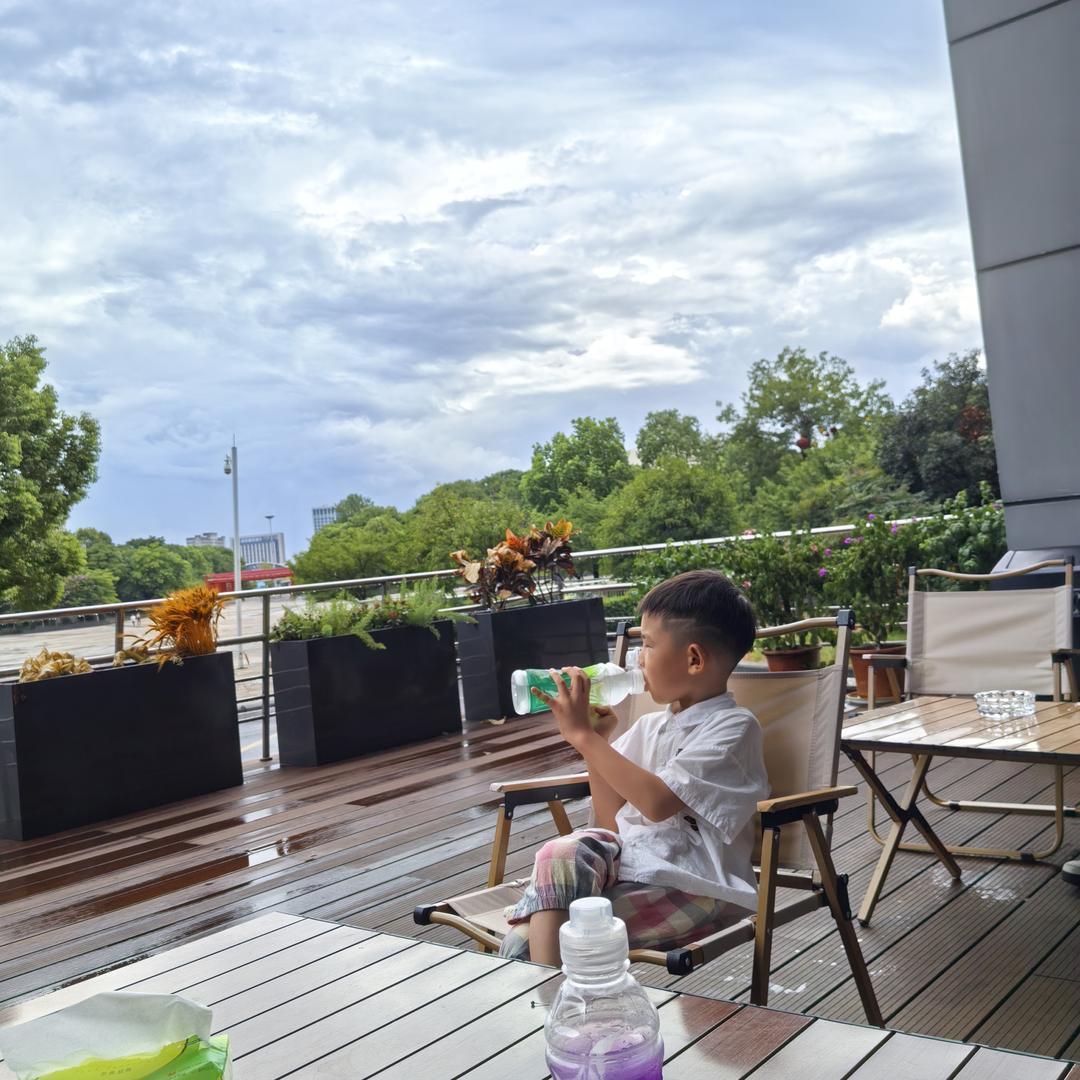 🌻何以解忧@ 唯有暴富🌾