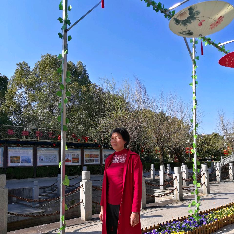 李细风广场舞，春天风景真好