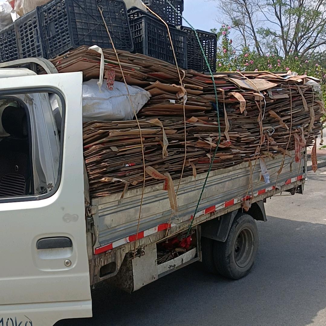 大量回收废纸