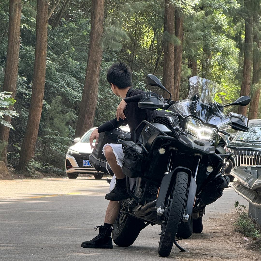林肆（零肆車工坊）