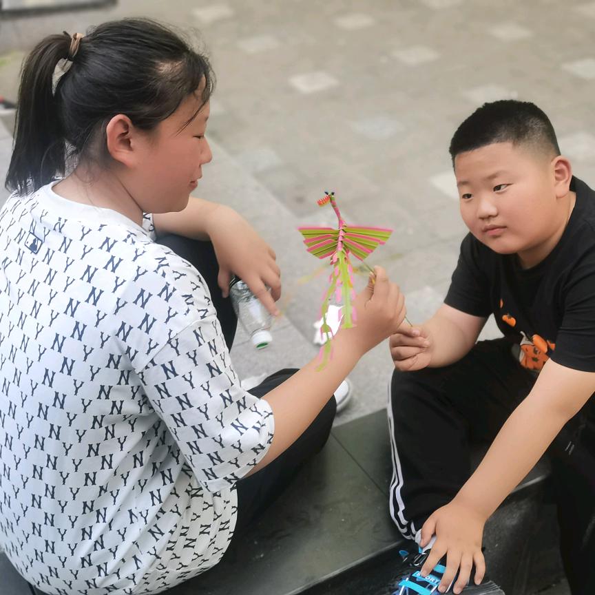 沉默是金     卢