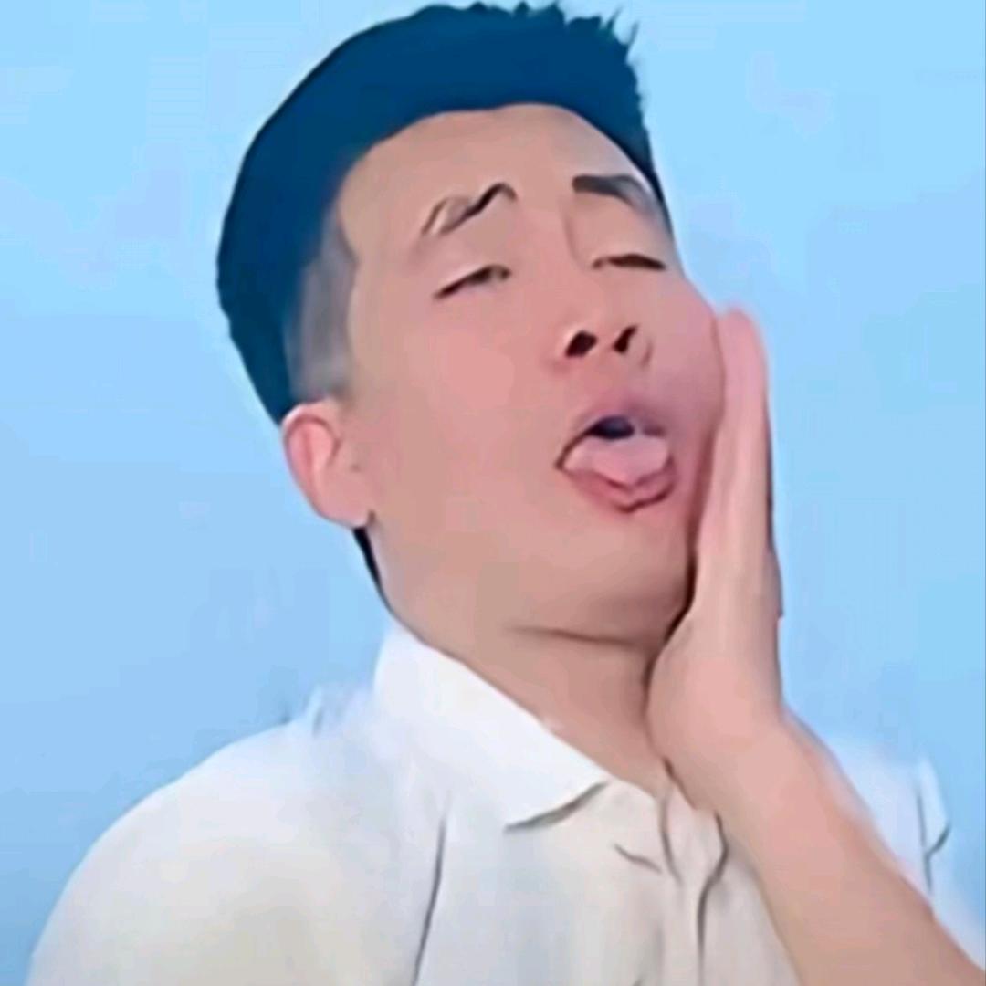 加纳皇。。
