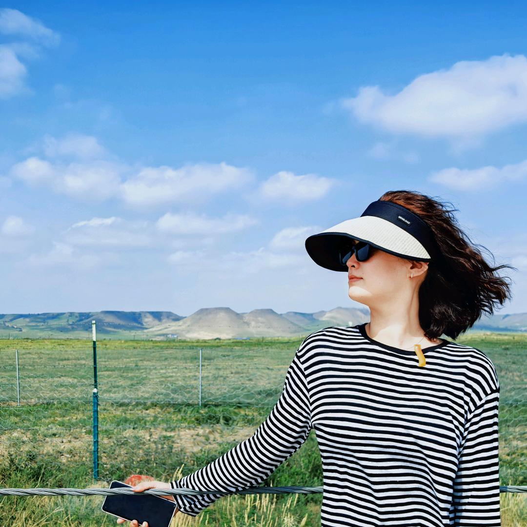 在海的那边天的那边…