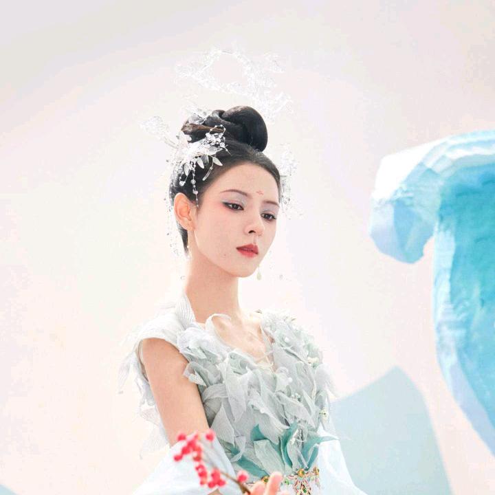 💕᭄ꦿ刺透ᮩ心灵ོ࿆的冰᭄🕊