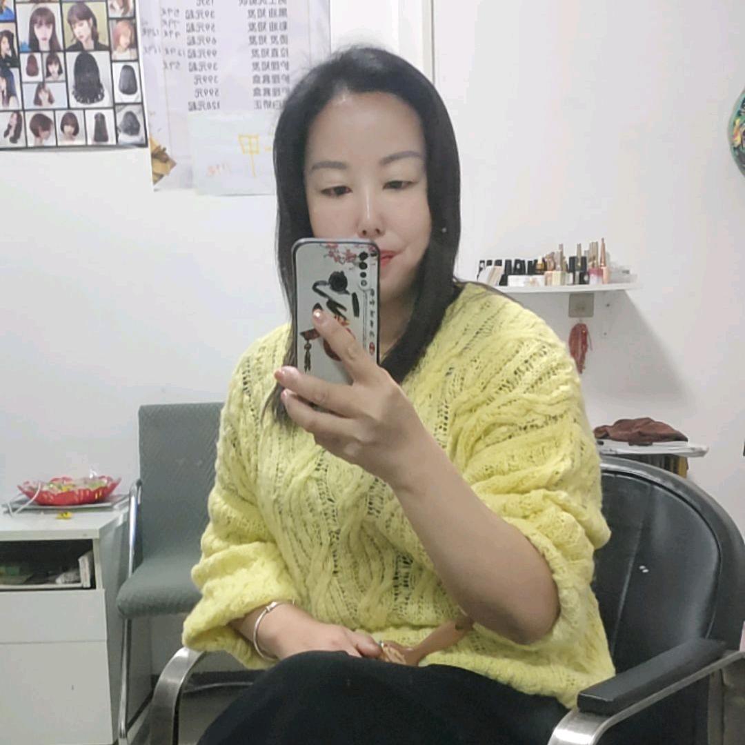 乐乐美发工作室《橱窗有好物》