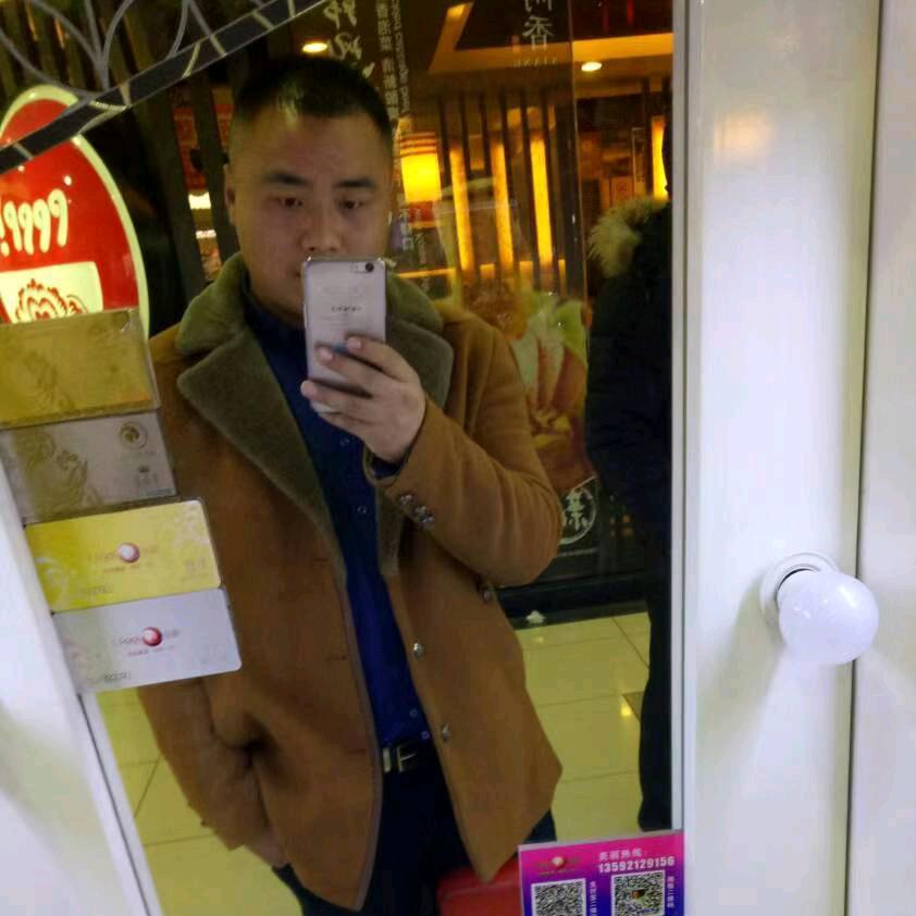 佳源彩灯，，彩车，，城市亮化