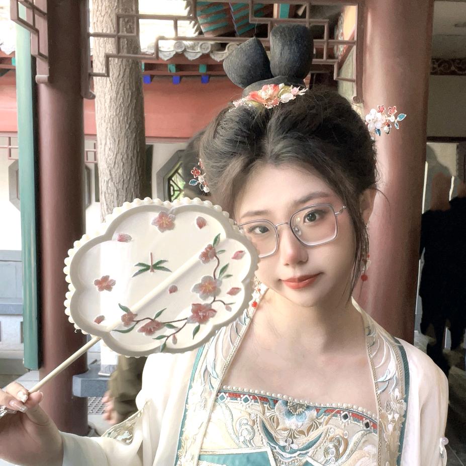 乐崽没有双下巴