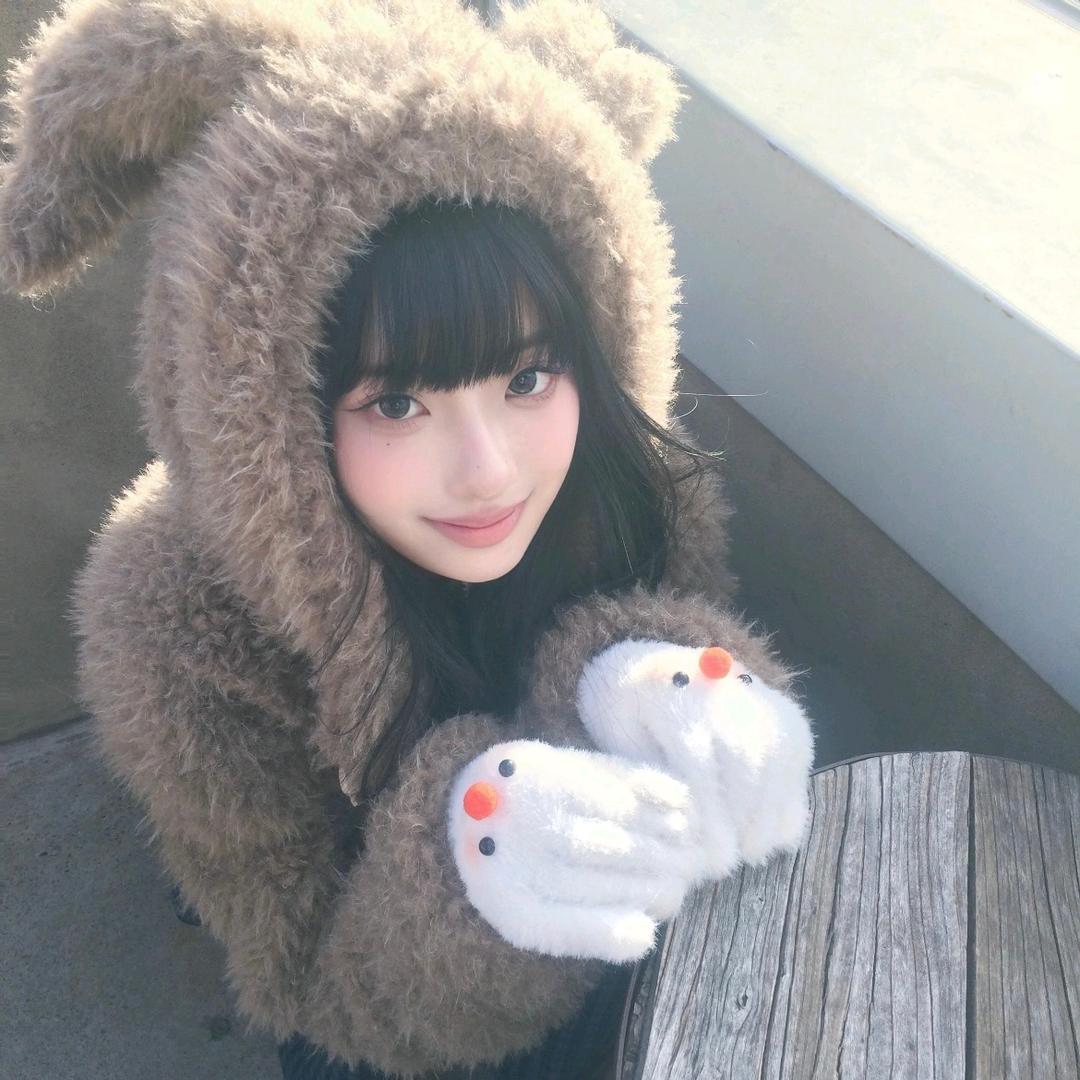 一只小鱼吃小虾^