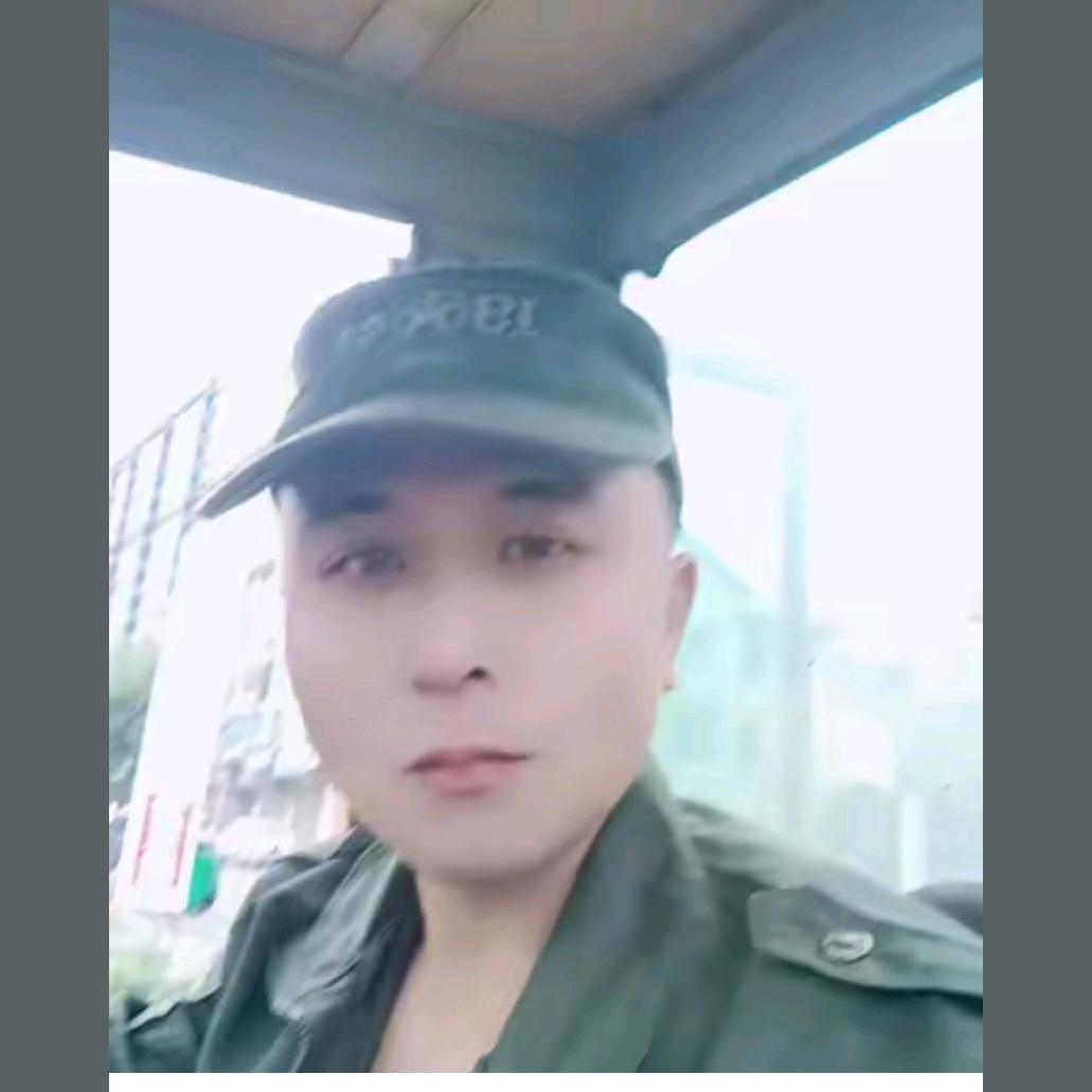 小夏哥。