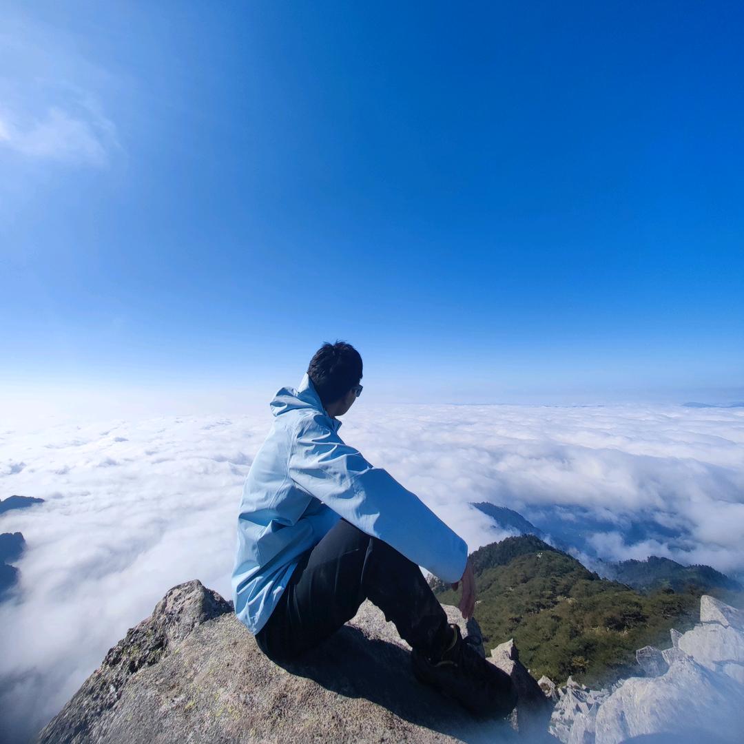 寒雨画梦染青衫