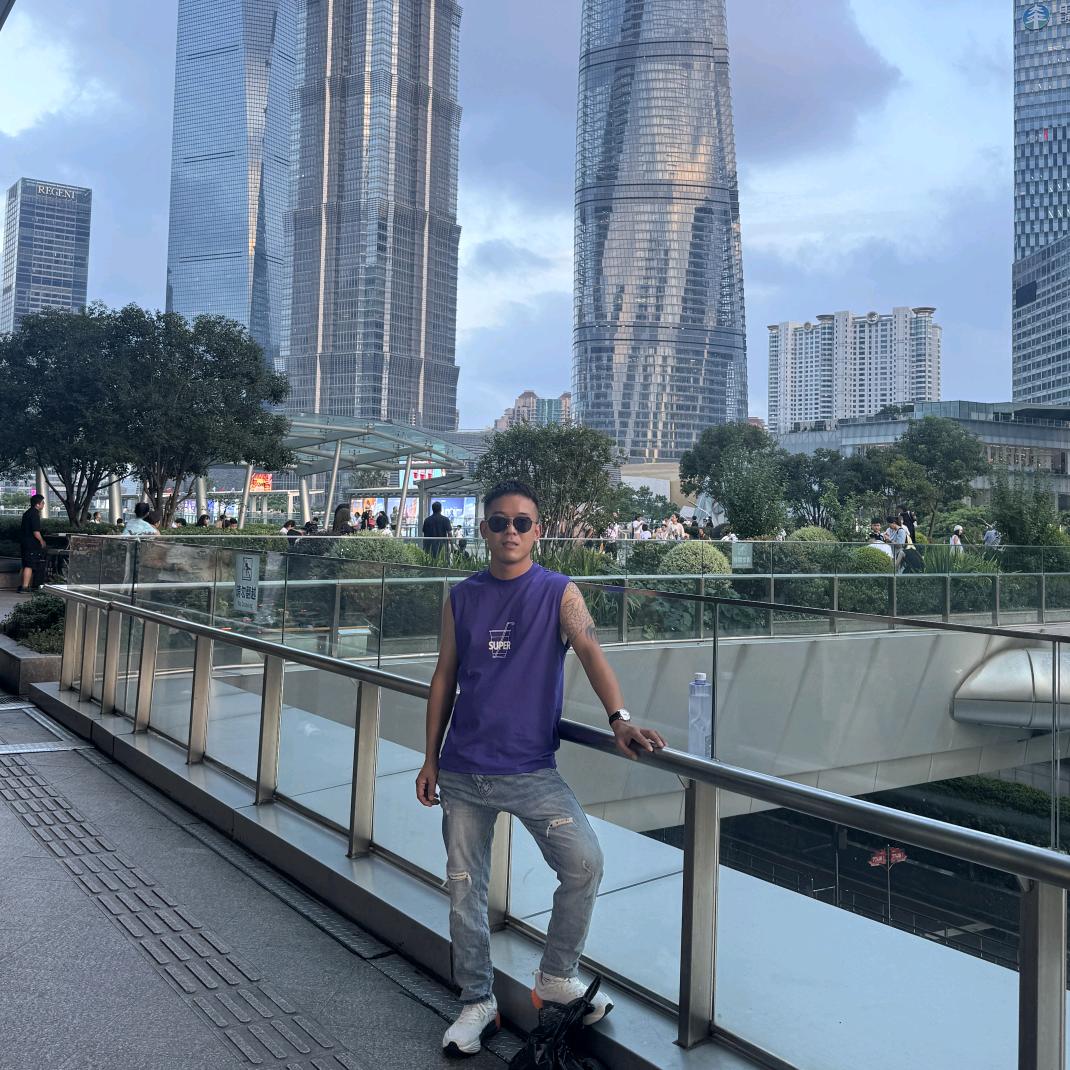 羊毛衫滴美容师