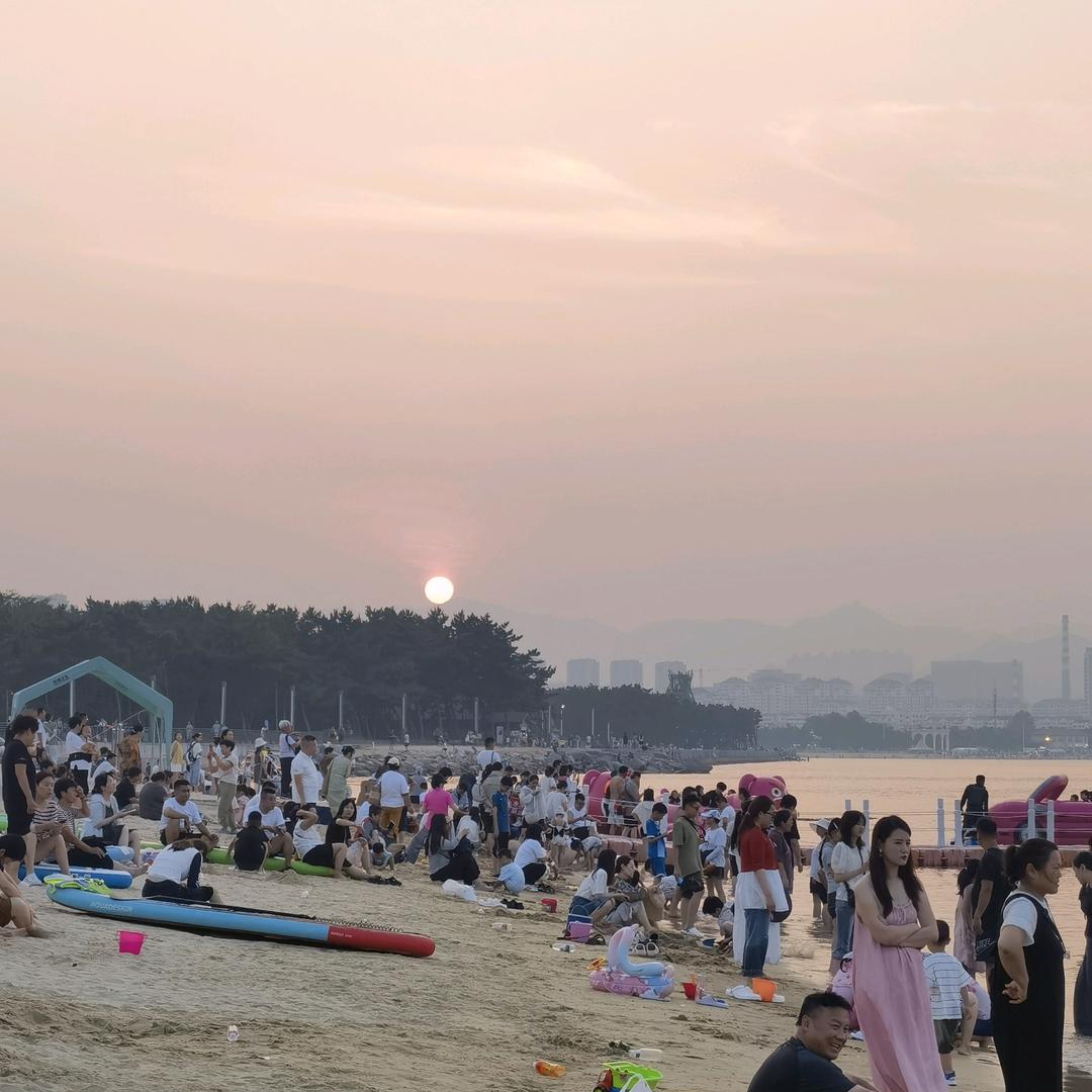 特种镀膜玻璃（炫彩单透钢化镜）欢迎咨询